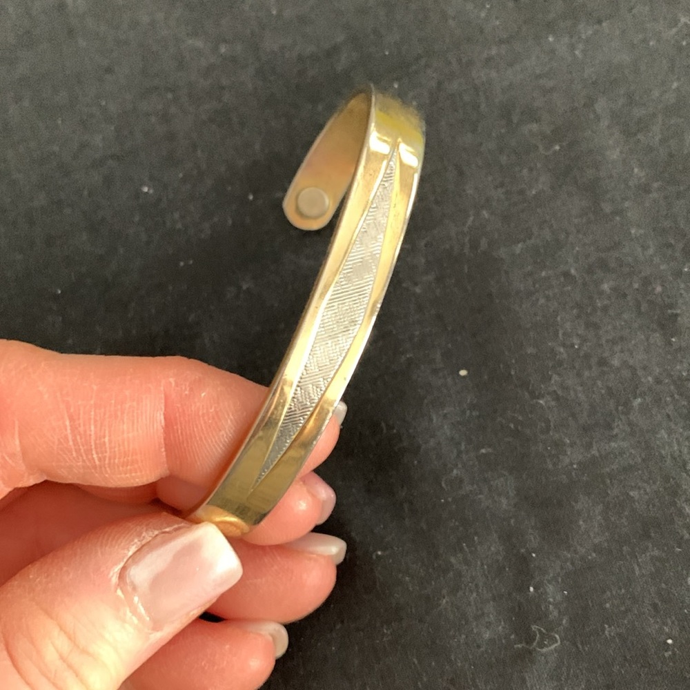 5 bracelets - Picture 7 of 12